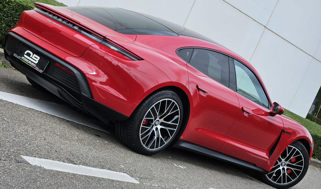 ** Porsche Taycan 4 S - Performance Battery Plus - 490 ch **, Achat, Entreprise, Garantie prolongée, Entretenue par le concessionnaire