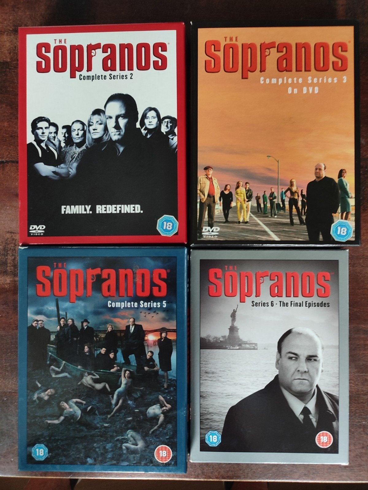 4x 4-DVDBox : LES SOPRANOS séries 2, 3, 5 et 6-la FINALE, Enlèvement ou Envoi