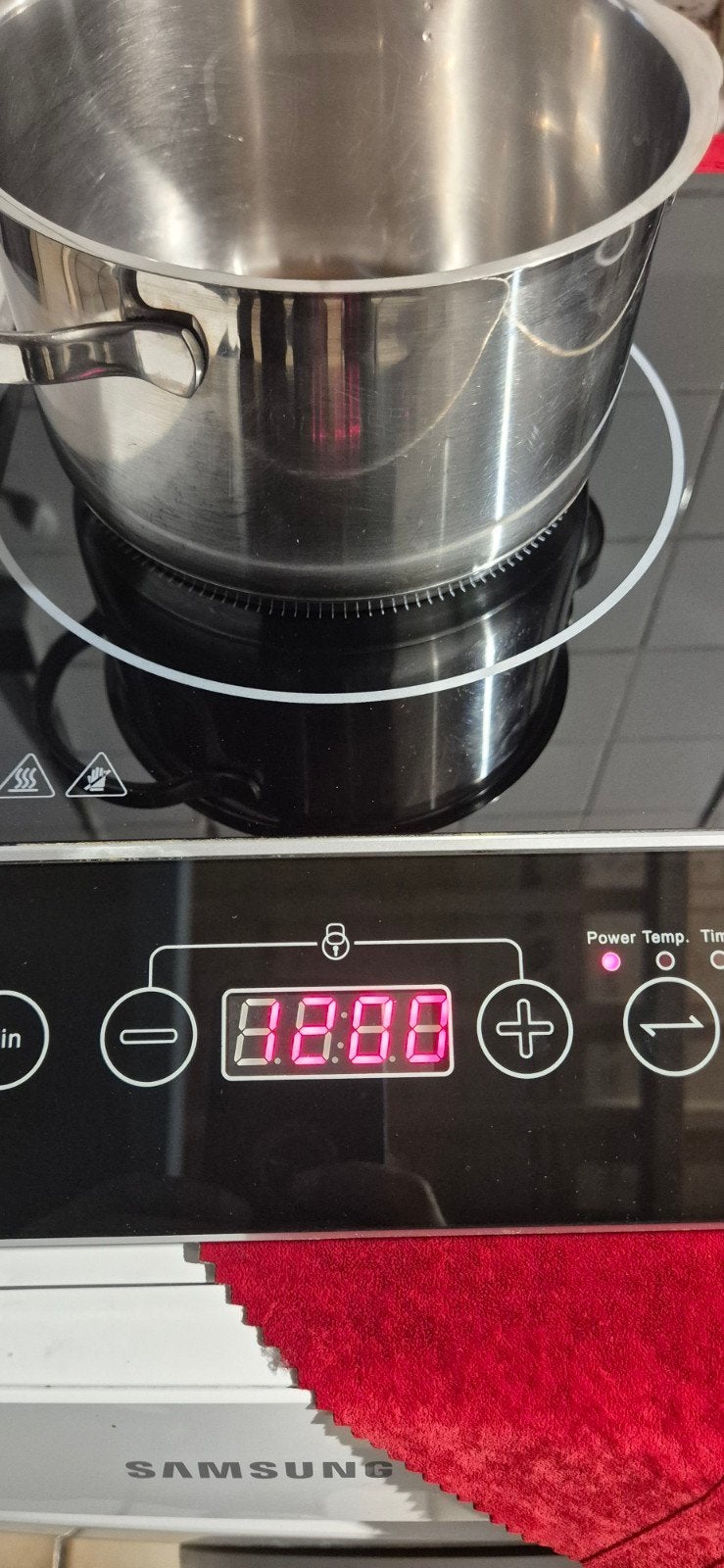 Plaque à induction double QUIGG 3500 W – Excellent état, Electroménager, Tables de cuisson, Classe énergétique A ou plus économe