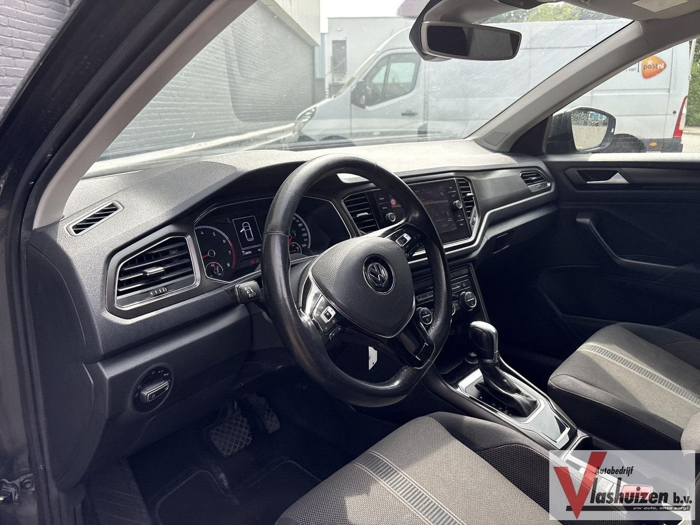 Volkswagen T-Roc 1.5 TSI Sport | € 9.850,- NETTO! | APK 01-2, Autos, Volkswagen, Argent ou Gris, Achat, Entreprise, Automatique