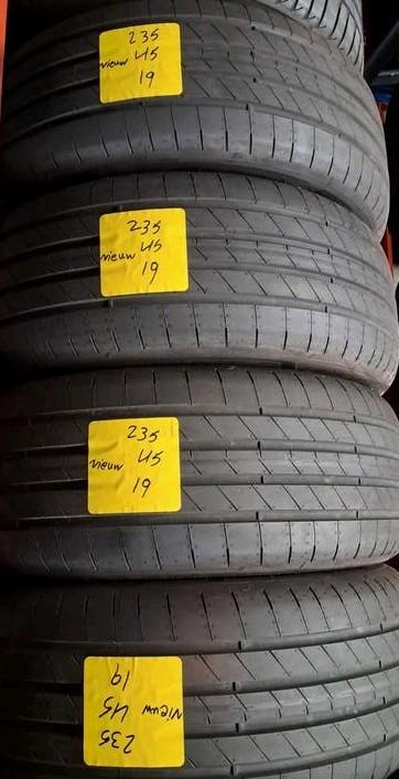 2354519 235/45/19 235/45r19 zomer nieuw Goodyear, Ophalen, Ford