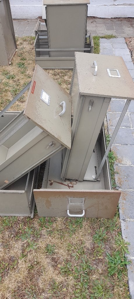 Metalen kast, Ophalen, Gebruikt, Metaal