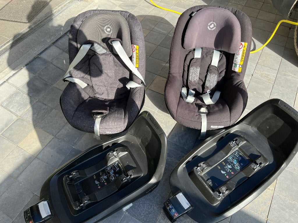 2x Maxicosi Pearl (Familyfix incl), Kinderen en Baby's, Ophalen, Verstelbare rugleuning, 0 t/m 18 kg, Zo goed als nieuw