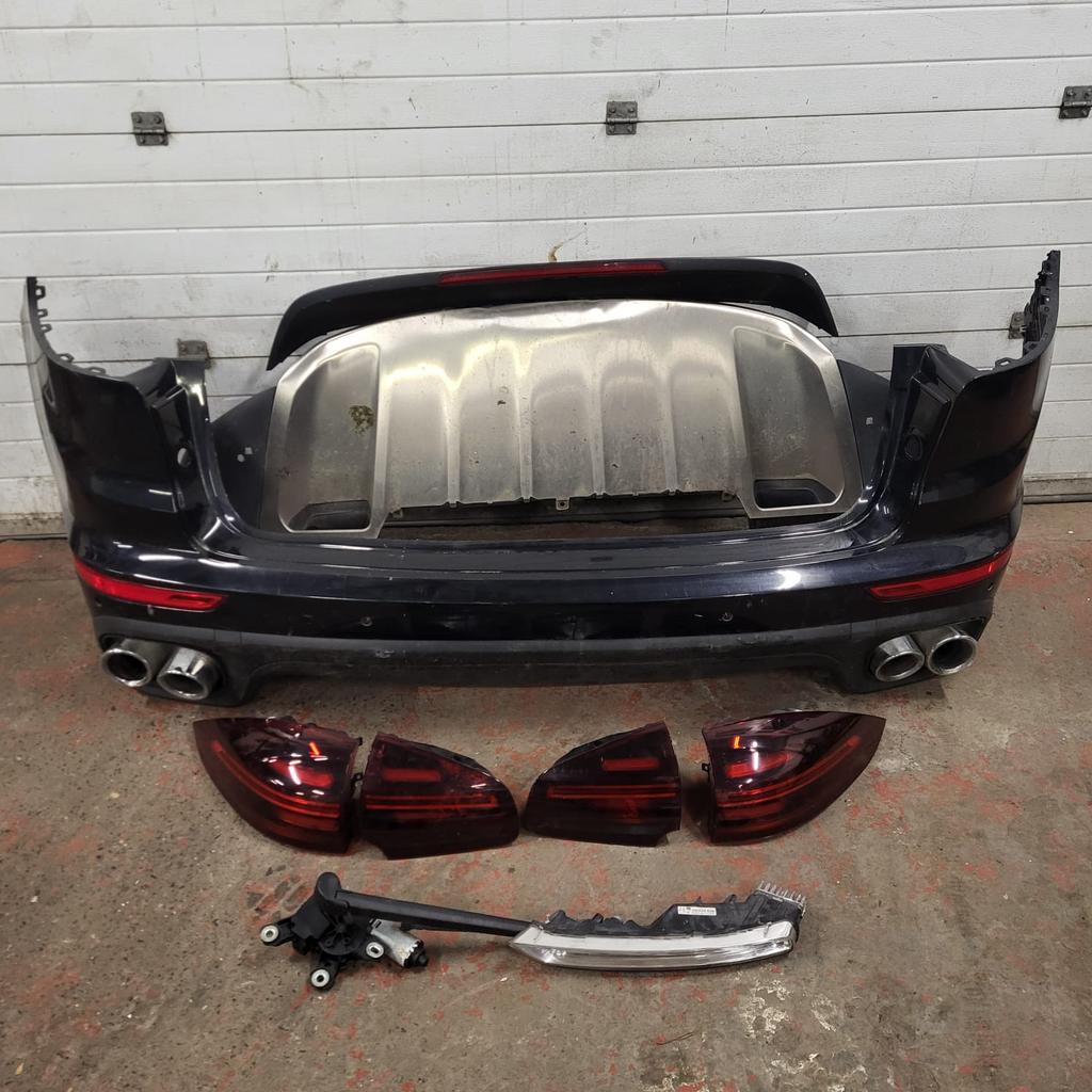 Achterbumpers Porsche Cayenne S 2015-2018 originele LED, Ophalen, Achter, Porsche, Bumper