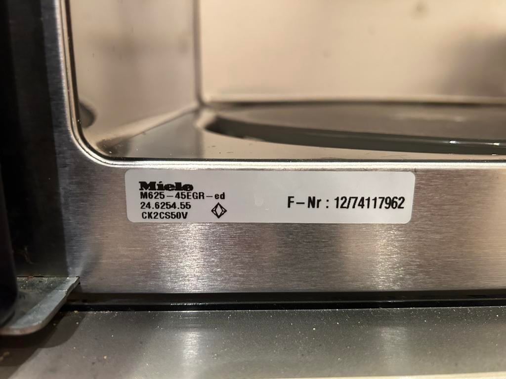 Miele inbouw microgolfoven, Ophalen, Zo goed als nieuw, Inbouw