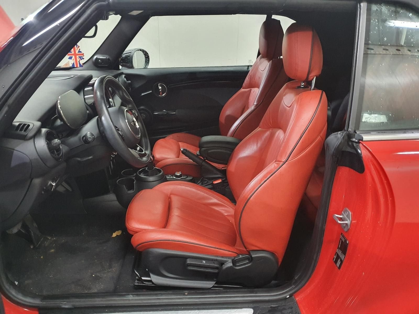 Mini Cabrio F57 Rood leder sport interieur 2020, Ophalen, Gebruikt, -, -