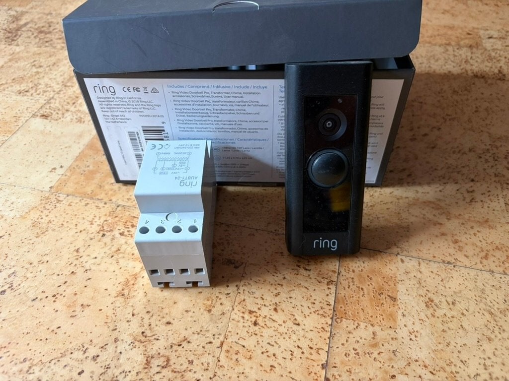 Ring Video Doorbell Pro - compleet met Chime + Pro Power Kit, Ophalen of Verzenden, Compatibel met smartphone, Zo goed als nieuw