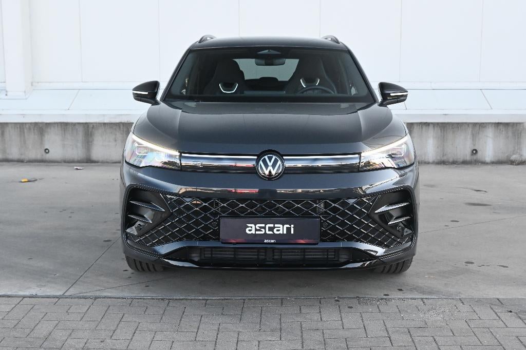 Volkswagen Tiguan R-line / 2025 / 1.5e-TSI / 150pk / 11500km, Achat, Entreprise, Noir, 5 portes