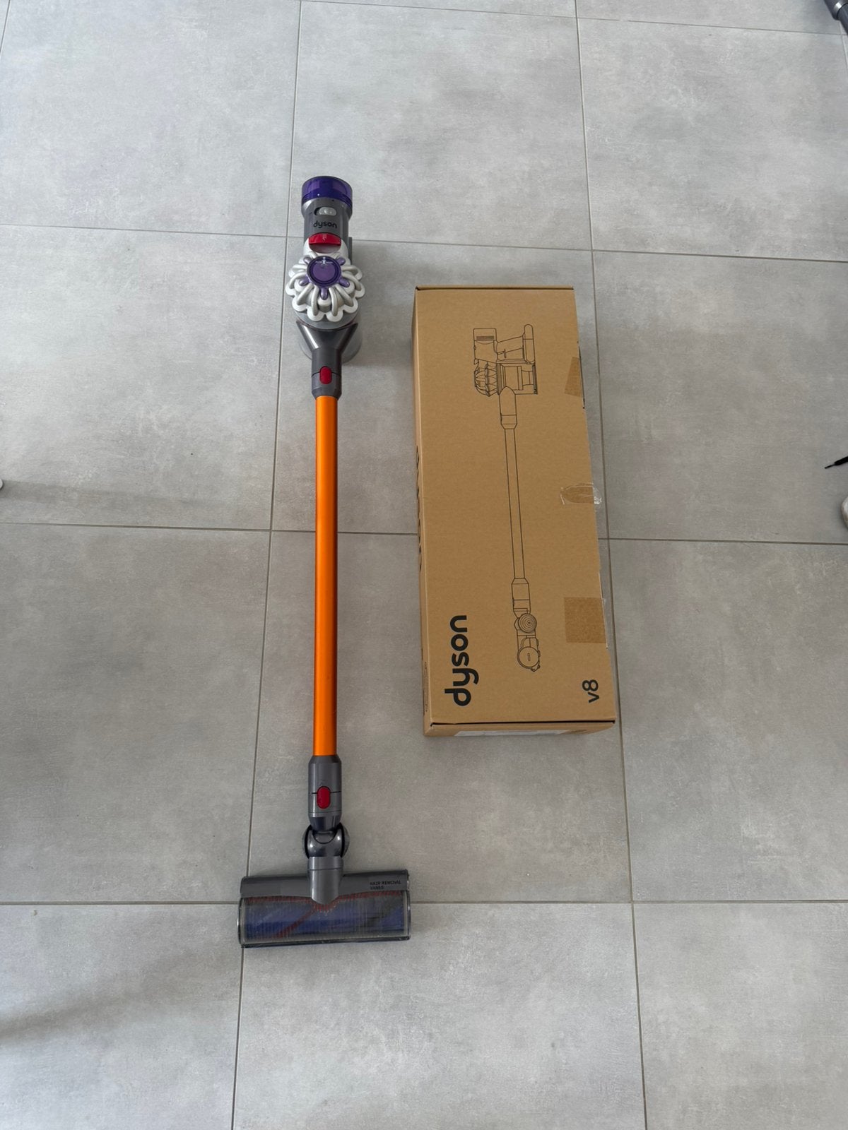 Dyson V8, Réservoir, Aspirateur balai, Comme neuf, Dyson