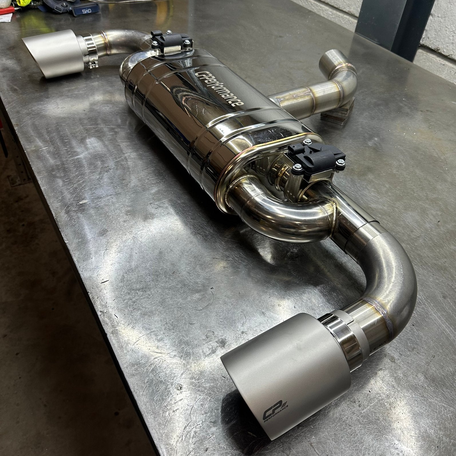 Golf gti / tsi  klepsysteem einddemper incl akrapovic tips, Auto-onderdelen, Uitlaatsystemen, Ophalen of Verzenden, Nieuw, Volkswagen