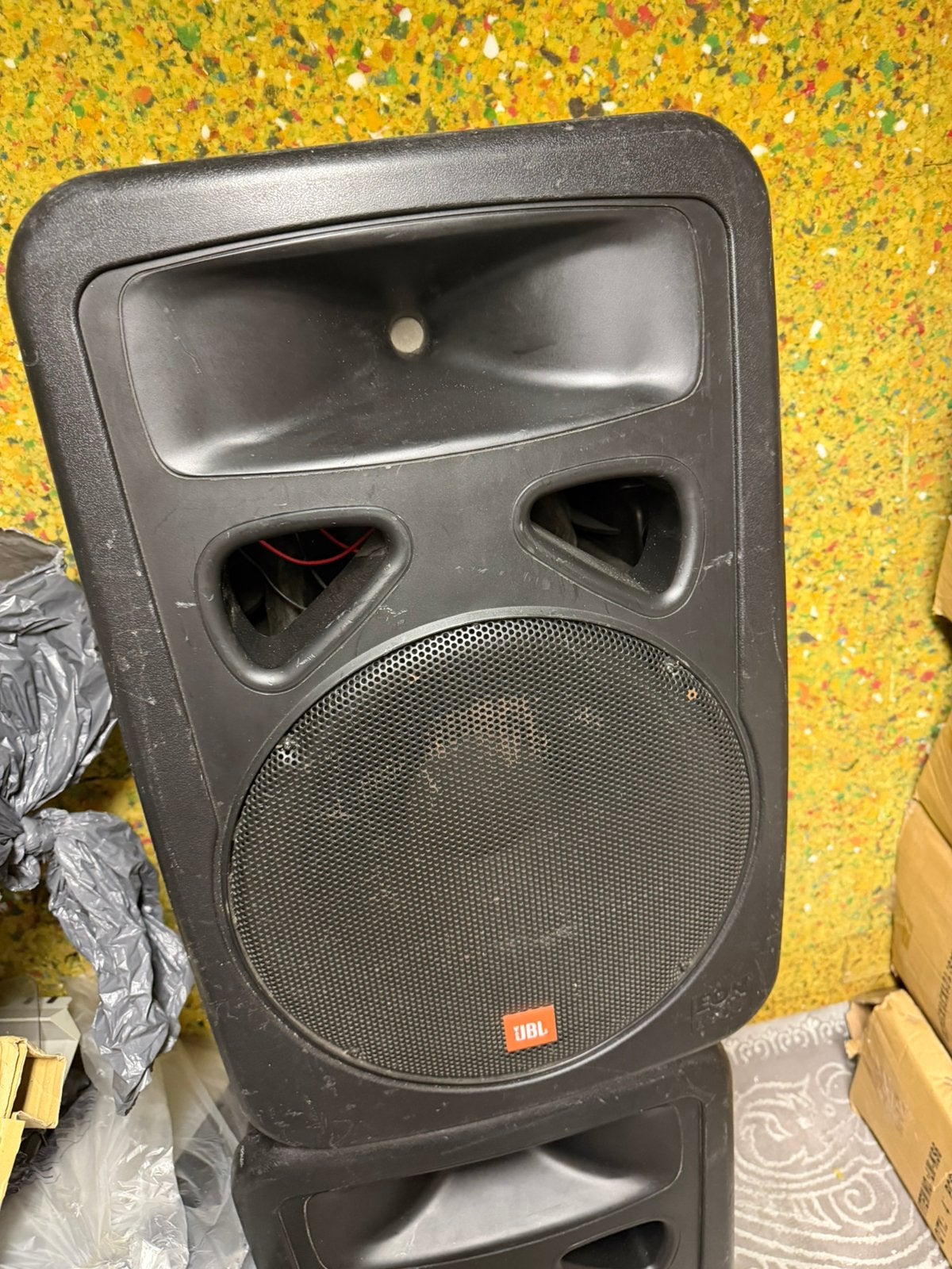 2 x jbel eon 15 passief speakers, Audio, Tv en Foto, Luidsprekerboxen, Ophalen, Zo goed als nieuw, JBL