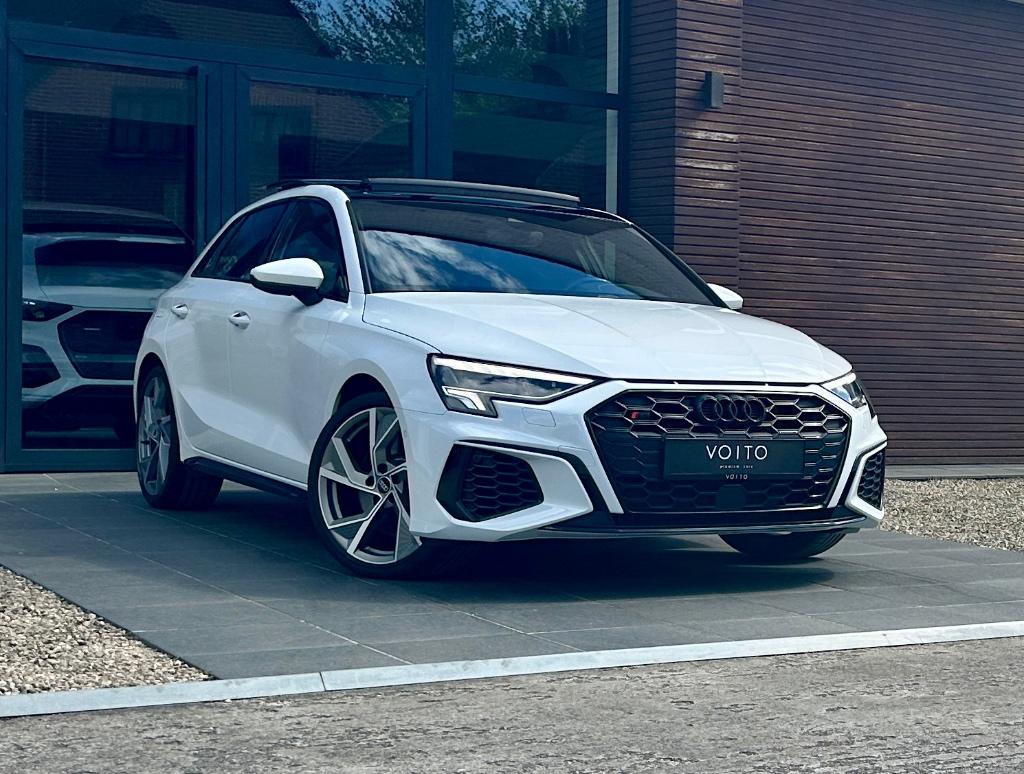 Audi S3 Sportback 2.0TFSI Quattro PANO/B&O/ACC/CAM/VIRTUAL, Auto's, Audi, 4 cilinders, 1984 cc, Wit, Leder