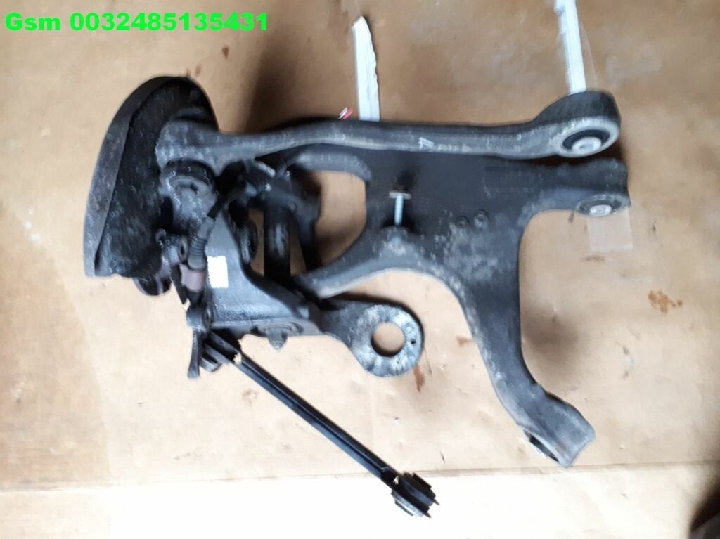 8k0505432ak a4 fus e d'essieu a5 suspension q5 moyeu de roue, AUDI AG, Auto-Union-Strasse 1
85045  Ingolstadt, DE, Audi, Utilisé
