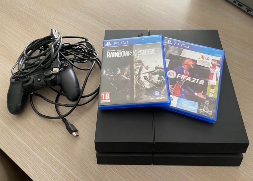 PS4 1TB, Ophalen, Met 2 controllers, Zo goed als nieuw, 1 TB