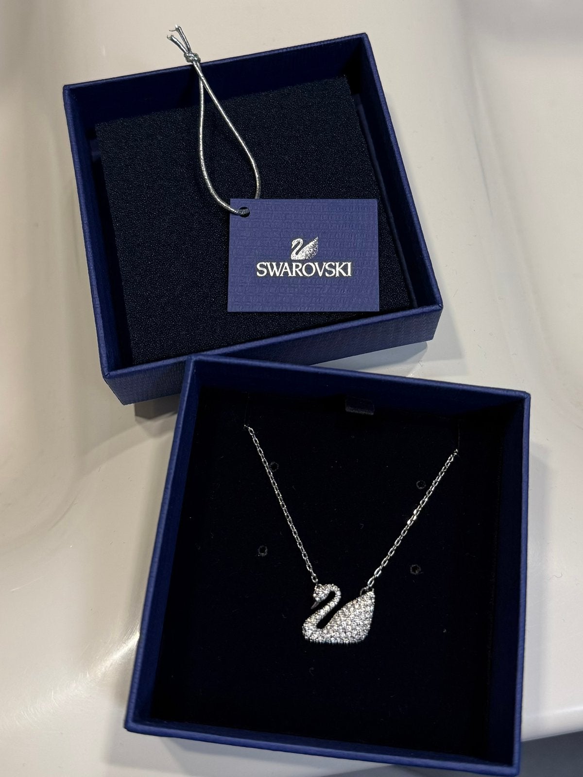 Swarovski - Ketting zwaan - Zilver, Ophalen of Verzenden, Zo goed als nieuw, Met edelsteen, Zilver