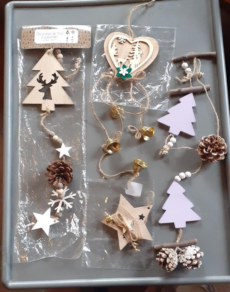 4 deco de noel en bois a suspendre, Enlèvement ou Envoi, Neuf