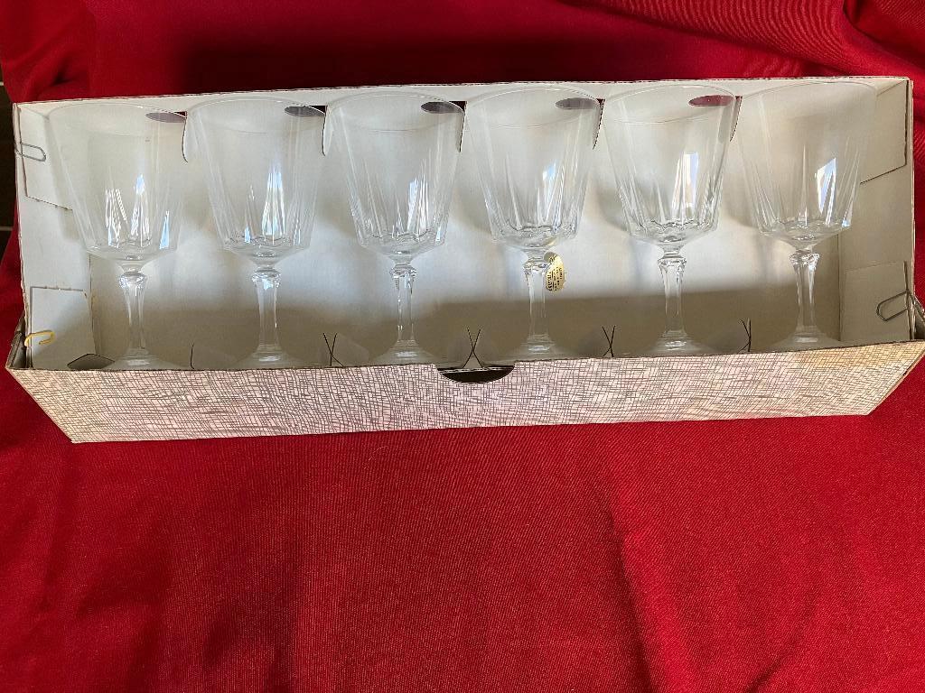 6 verres à vin Cristal d'Arques/ Versailles, Enlèvement ou Envoi