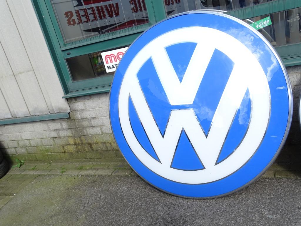 Zeldzame extra grote ronde lichtreclame origineel VW, Enlèvement, Utilisé, Voitures