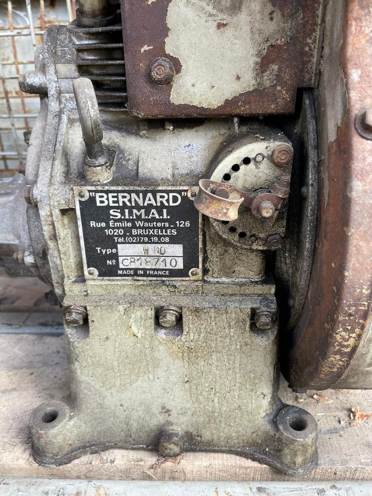 Bernard moreur type w110 voor wisselstukken, Doe-het-zelf en Bouw, Ophalen, Zo goed als nieuw