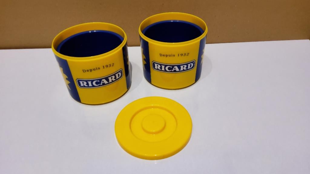 Ricard. 2 Bacs à glaçons + 1 couvercle mais empilable. Voir, Enlèvement ou Envoi, Neuf