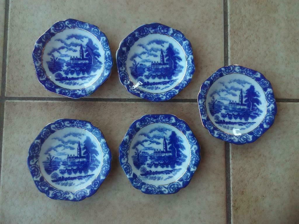 Alles in Delft blauw - klompen, borden, meisje, zeehond, Antiek en Kunst, Ophalen of Verzenden
