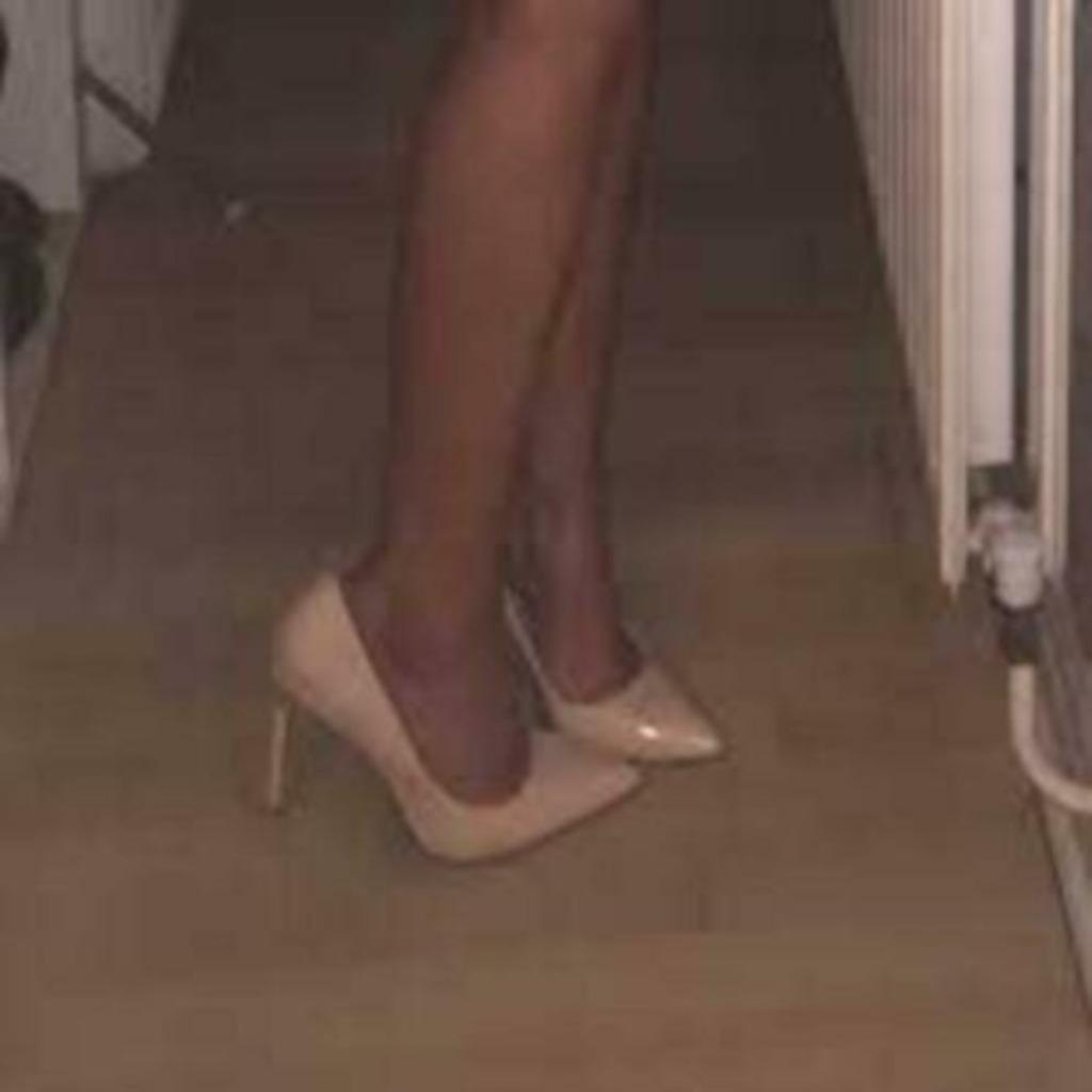 Livraison gratuite nouveaux talons brevetés de fête nue 38, Neuf, Autres couleurs, Chaussures à haut talons, Envoi