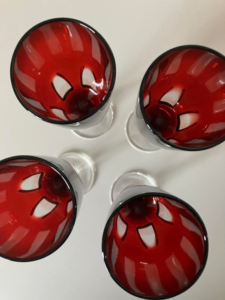 4 VINTAGE Robijnrode aperitiefglaasjes, H 15., Enlèvement ou Envoi