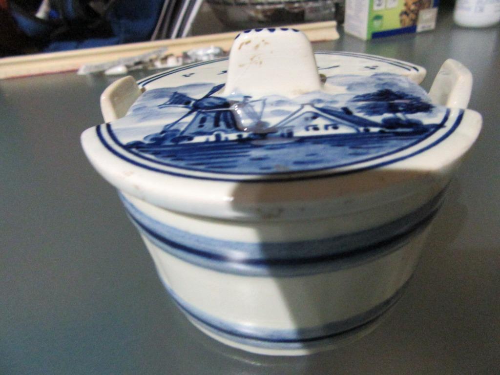sucrier, beurrier ou vide-poches Delfes Holland, Antiquités & Art, Antiquités | Céramique & Poterie, Enlèvement
