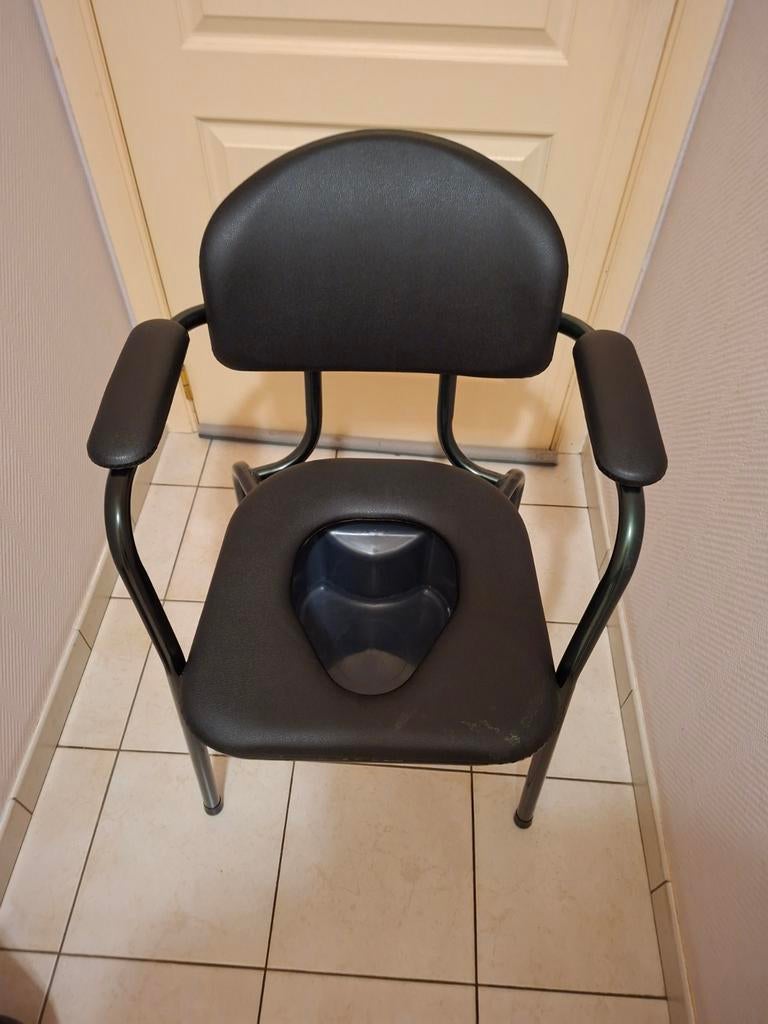 chaise de toilette, Enlèvement, Neuf, Noir, Cuir