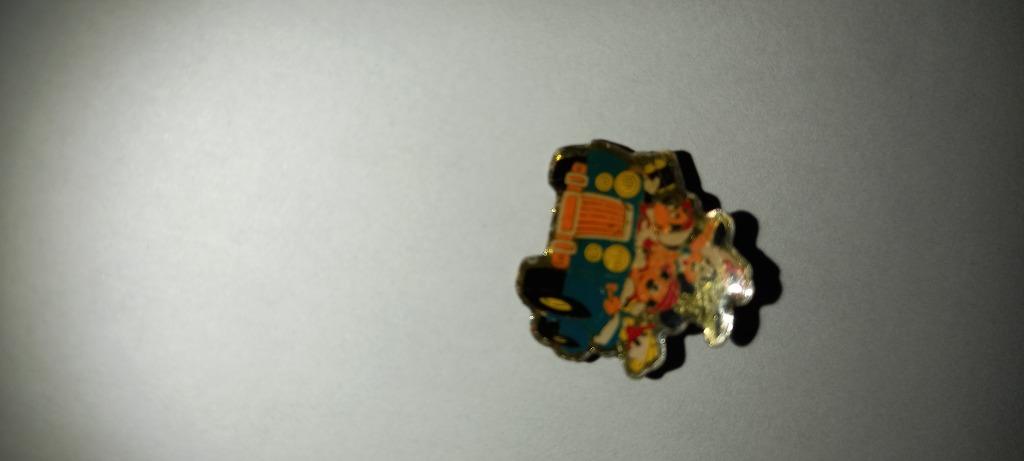 Pin's voiture la bande à Mickey, Enlèvement ou Envoi