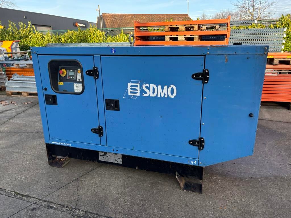 Sdmo diesel generator 44Kva aggregaat stroomgroep gedempt, Bricolage & Construction, Générateurs, Comme neuf, Enlèvement