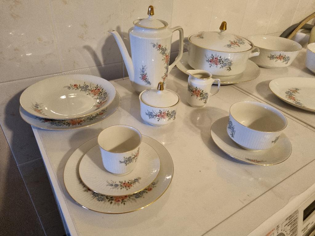 12-delig koffieservies en eetservies Bavaria Bareuther, Ophalen