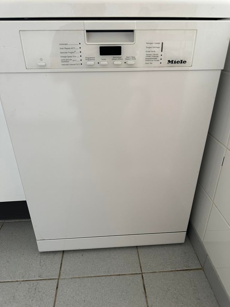 Miele G5141SC vaatwasser, Elektronische apparatuur, Vaatwasmachines, Ophalen, Niet werkend