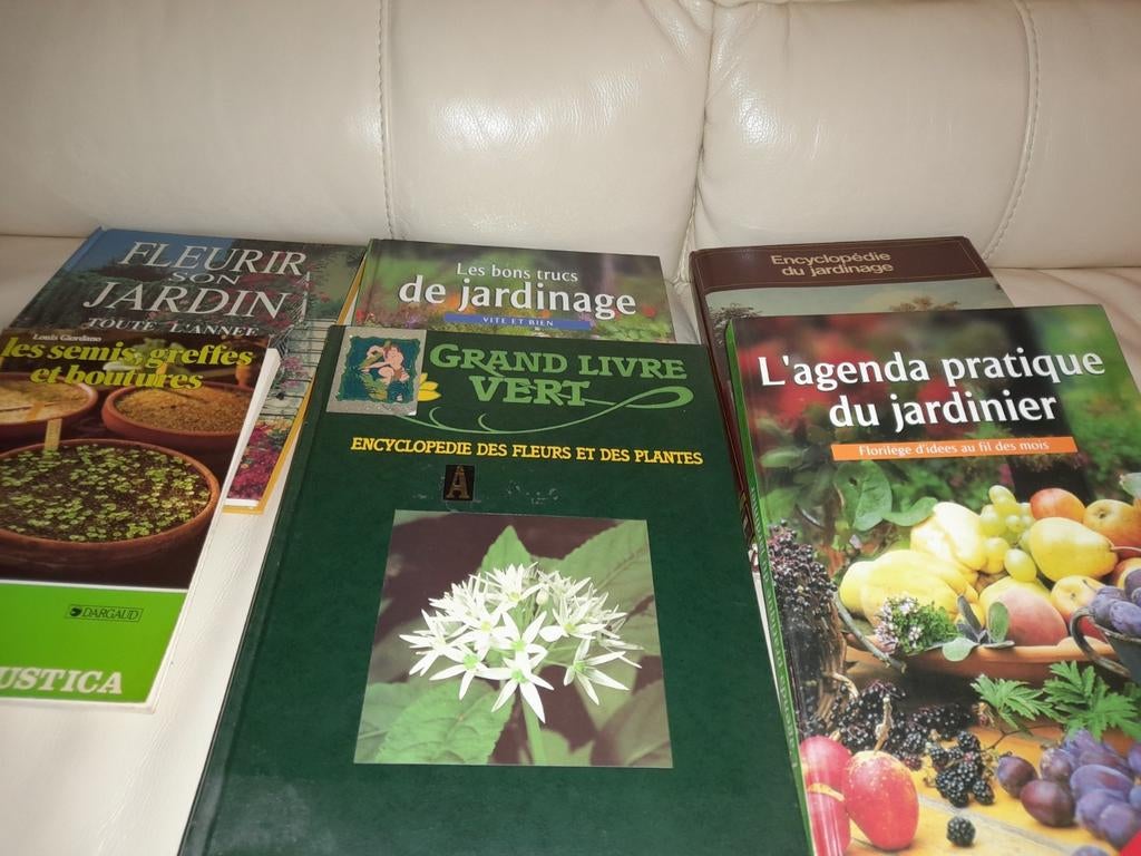 Tuinboeken. + 1 groente- en fruitteelt., Boeken, Ophalen of Verzenden, Gelezen, Tuinieren en Tuinplanten