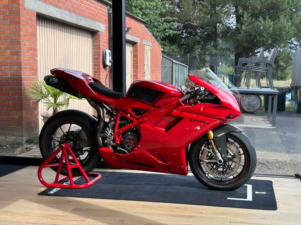 Ducati 1098s circuit als baan, Motoren, Motoren | Ducati, Sportuitlaat, 2 cilinders, 1098 cc, Motorrijbewijs A