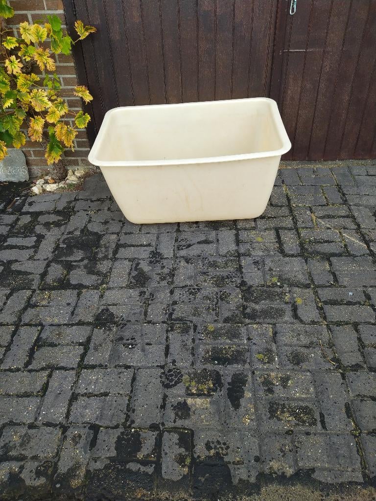 kuip uit kunststof 200 liter, Ophalen, Gebruikt