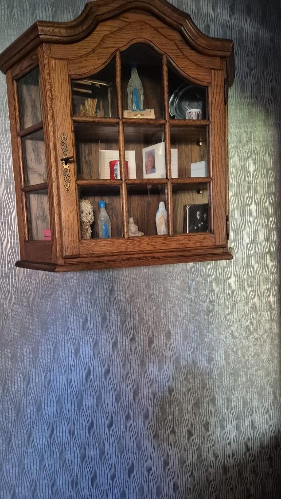Kastje, Huis en Inrichting, Ophalen, Gebruikt, Met plank(en), Eikenhout