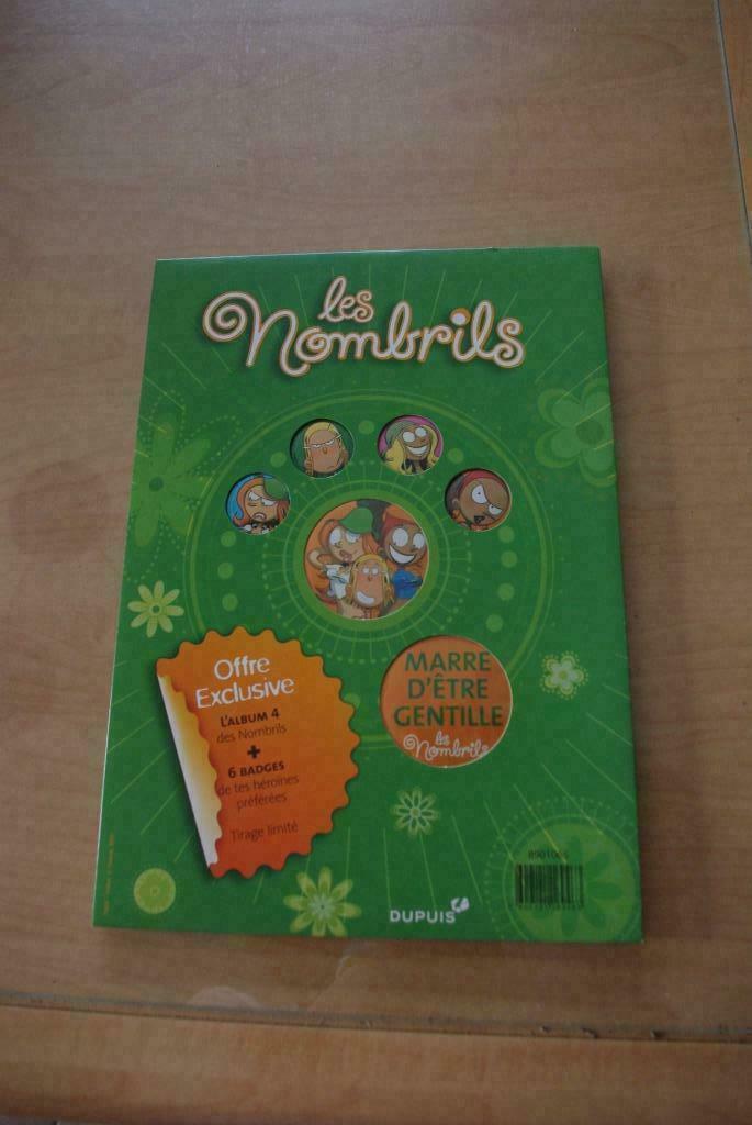 Badges Nombrils, Enlèvement ou Envoi, Comme neuf, Autres sujets/thèmes