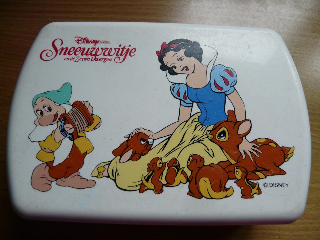 Disney Classic  " Sneeuwwitje en de zeven dwergen" brooddoos, Verzamelen, Ophalen, Sneeuwwitje of Doornroosje, Gebruikt, Overige typen