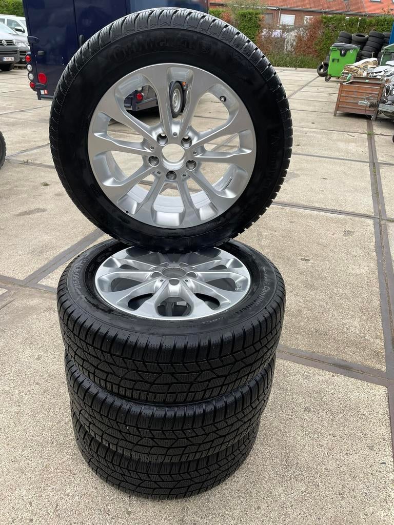 Mercedes GLA W156 winterwielen 215/60 R17 96H M+S, Enlèvement
