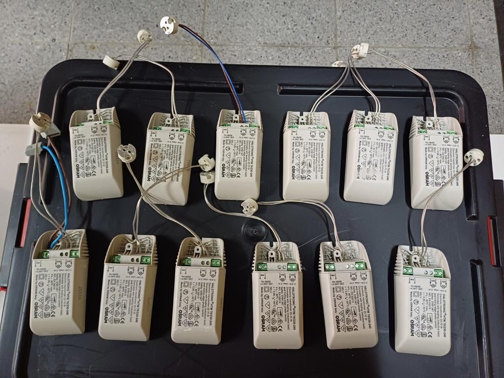 12 transfo's & 12 spots Osram, Ophalen