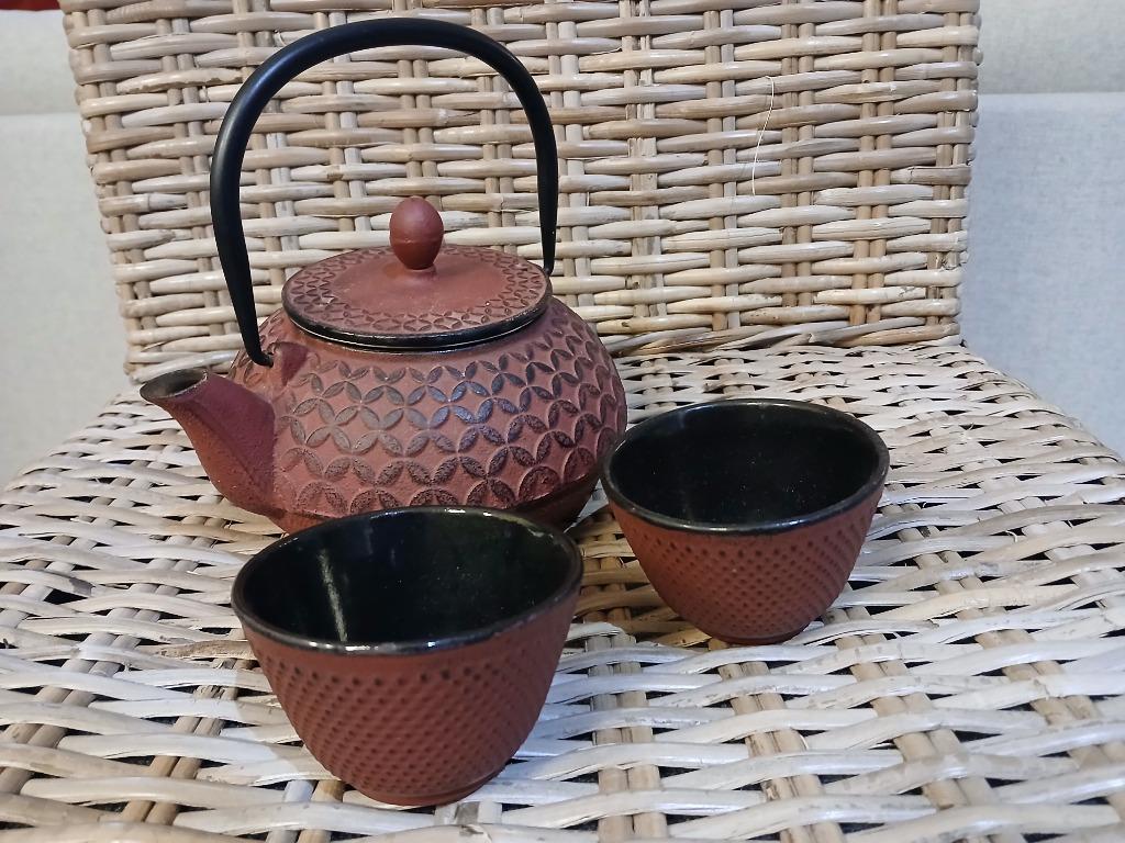 Théière en fonte rouge bordeaux avec 2 pots, Enlèvement, Utilisé