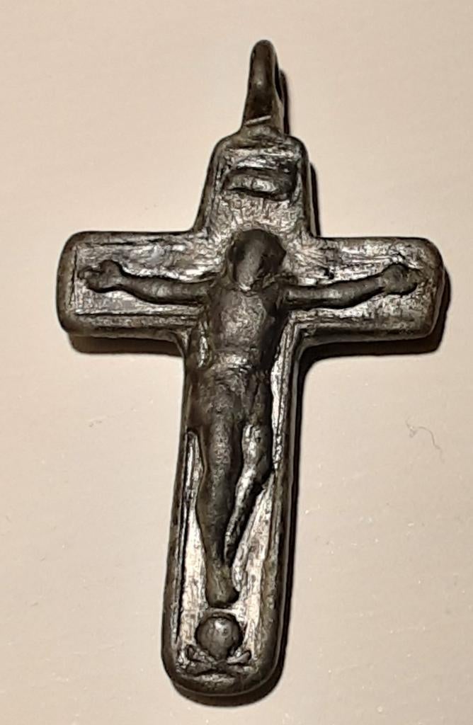 Zeer oud kruisje, Antiek en Kunst, Antiek | Religieuze voorwerpen, Ophalen of Verzenden
