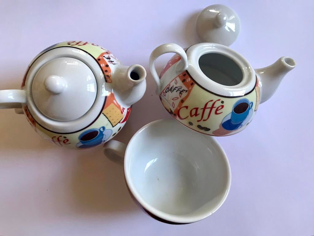 Théière et tasse à café, Enlèvement ou Envoi, Comme neuf, Autres styles, Tasse(s) et/ou soucoupe(s)