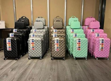 6 Delige Premium Kofferset in 5 Kleuren Nieuw in Doos, Ophalen of Verzenden, Nieuw, Hard kunststof, Wieltjes