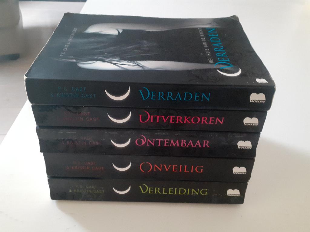 P.C. Cast & Kristin Cast: Het huis van de nacht, Boeken, Fantasy, Ophalen of Verzenden