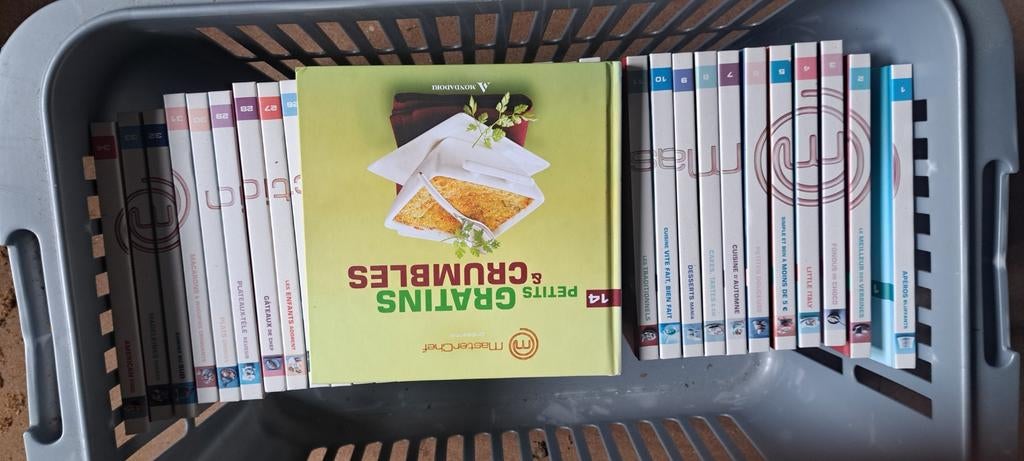 Livre de cuisine masterchef.
32 tomes, Ophalen, Zo goed als nieuw