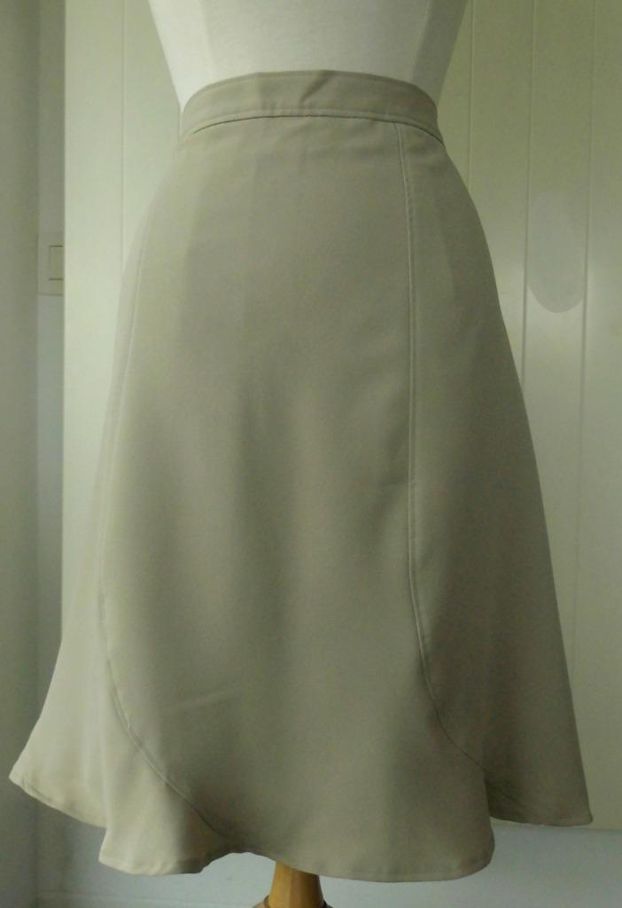" DAMART "  Très belle Jupe  Taille 48, Taille 46/48 (XL) ou plus grande, Enlèvement ou Envoi, Beige, Comme neuf