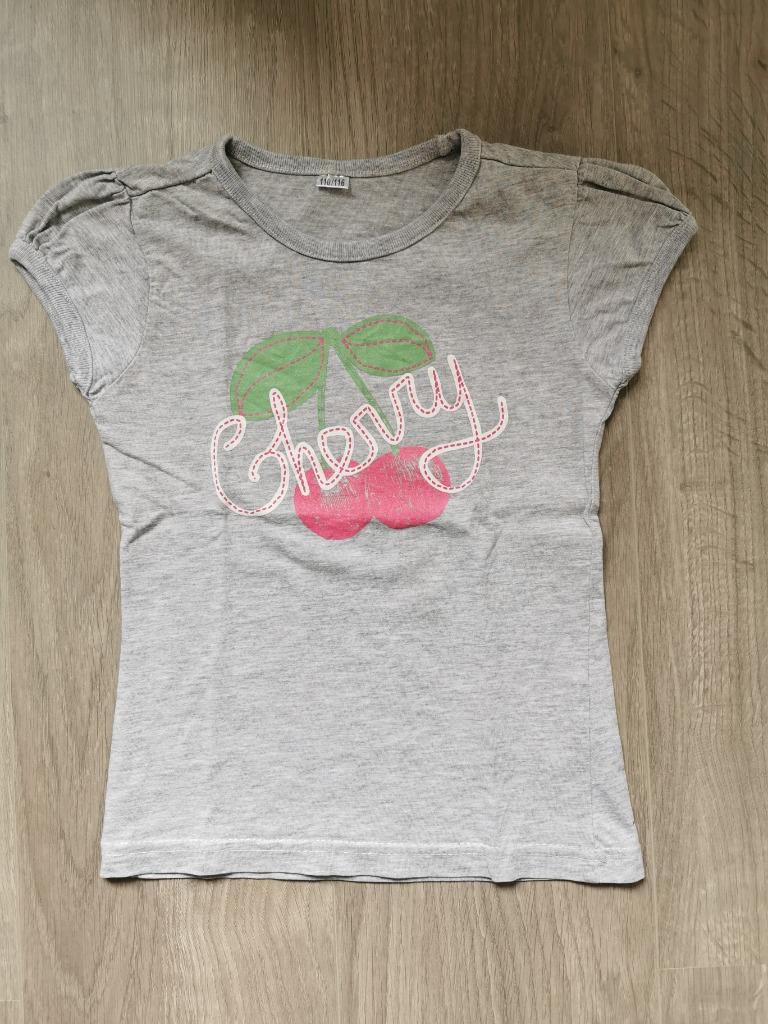T-shirt Cherry - maat 110, Enlèvement ou Envoi, Utilisé, Fille, Chemise ou À manches longues