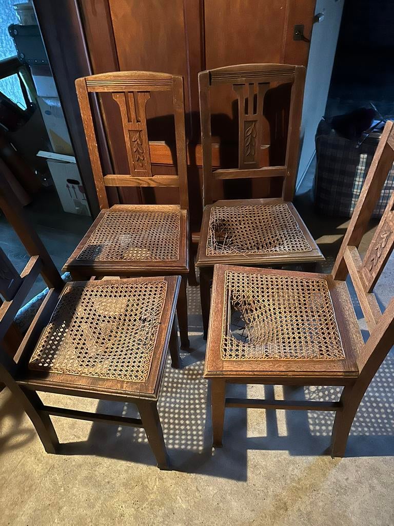 4 chaises cannées à restaurer, Enlèvement